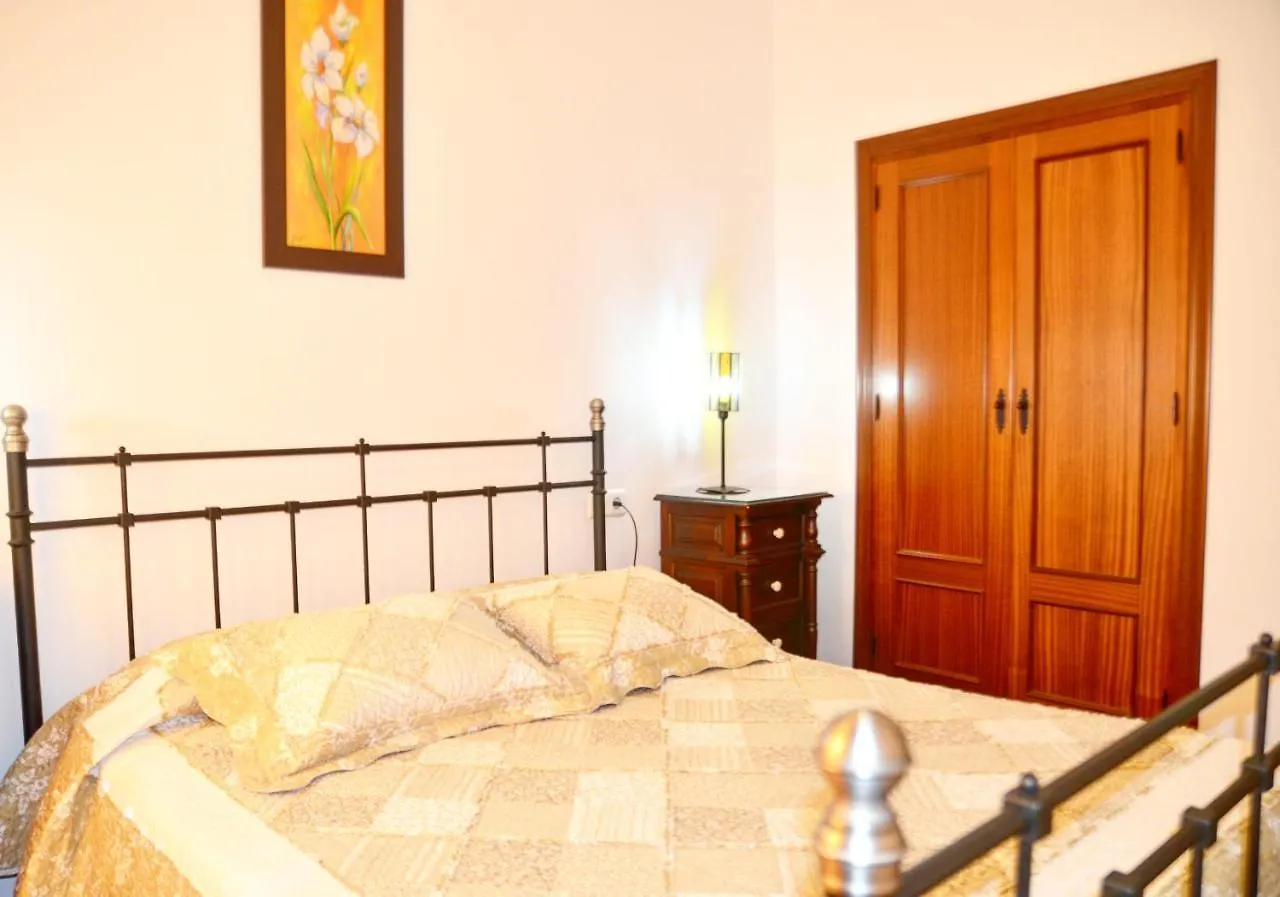 Casa Rural Aya I Linares de la Sierra Country house